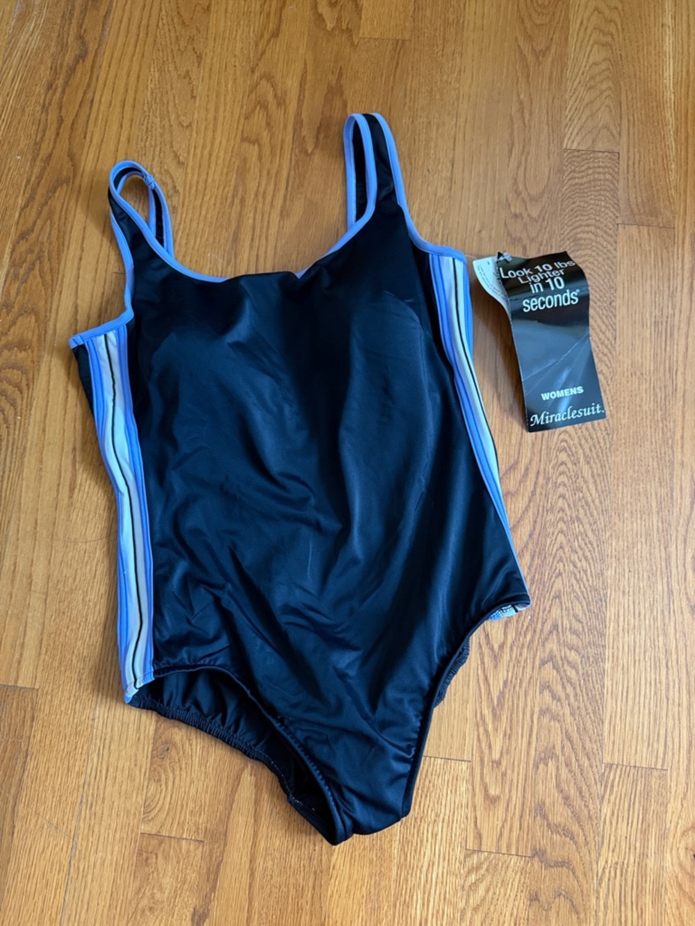 NWT Miraclesuit Delta One Piece Swimsuit Periwinkle Beach Vacation Resort Sz 16W